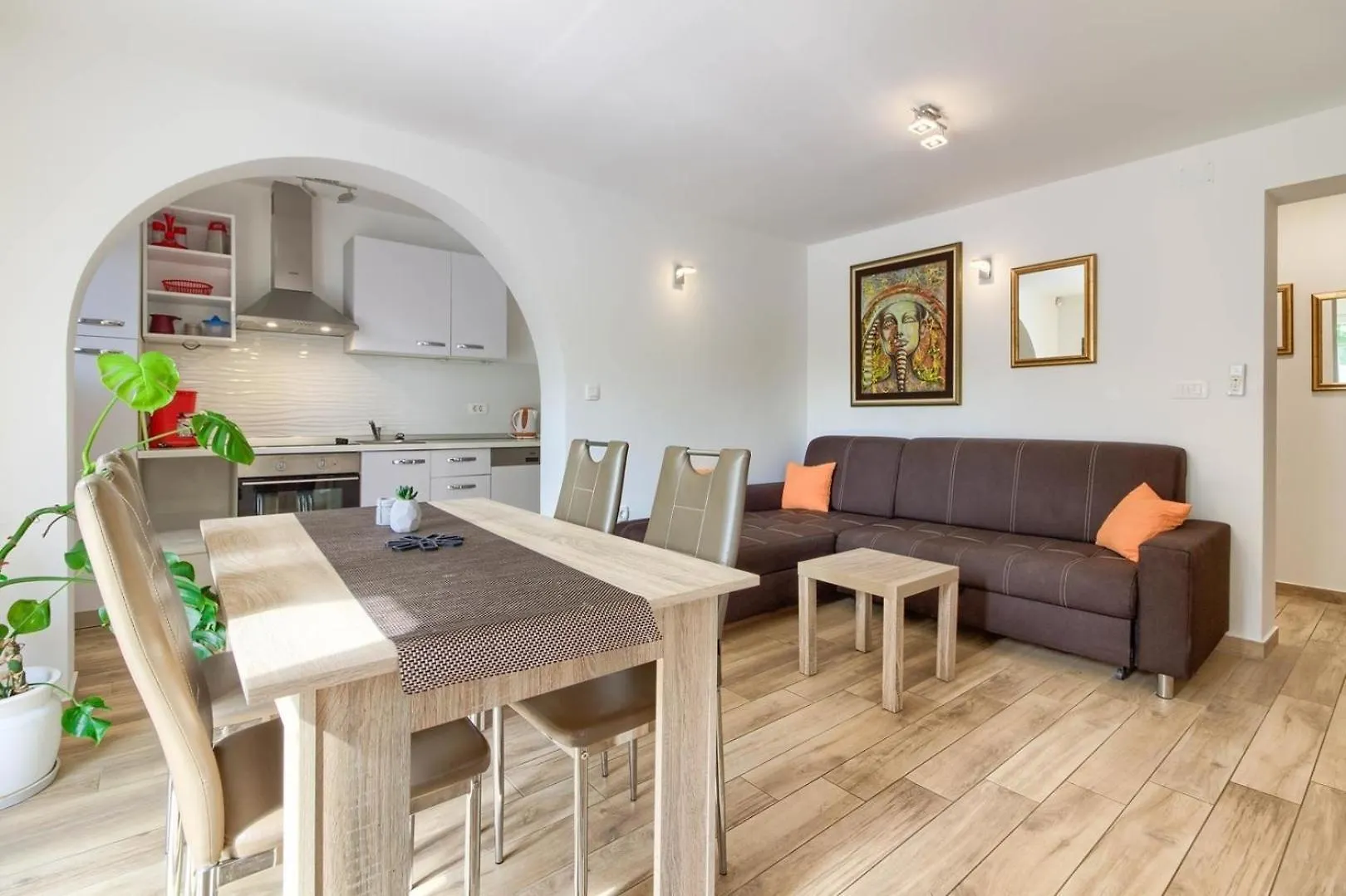 Ferienhaus Mit Privatpool Fuer 8 Personen Ca 110 Qm In Valtura, Istrien Suedkueste Von Istrien Croatia